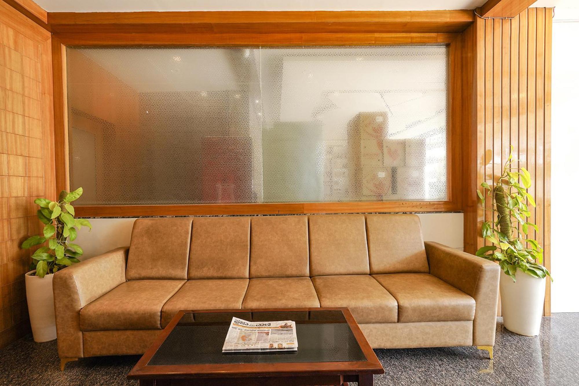 Fabhotel Prime Mayuri Residency Bangalore Bagian luar foto