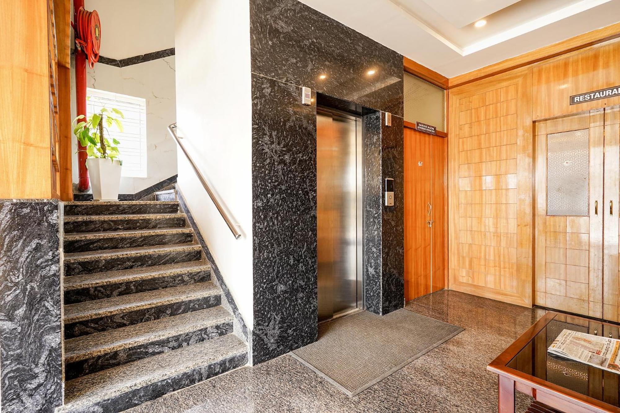 Fabhotel Prime Mayuri Residency Bangalore Bagian luar foto