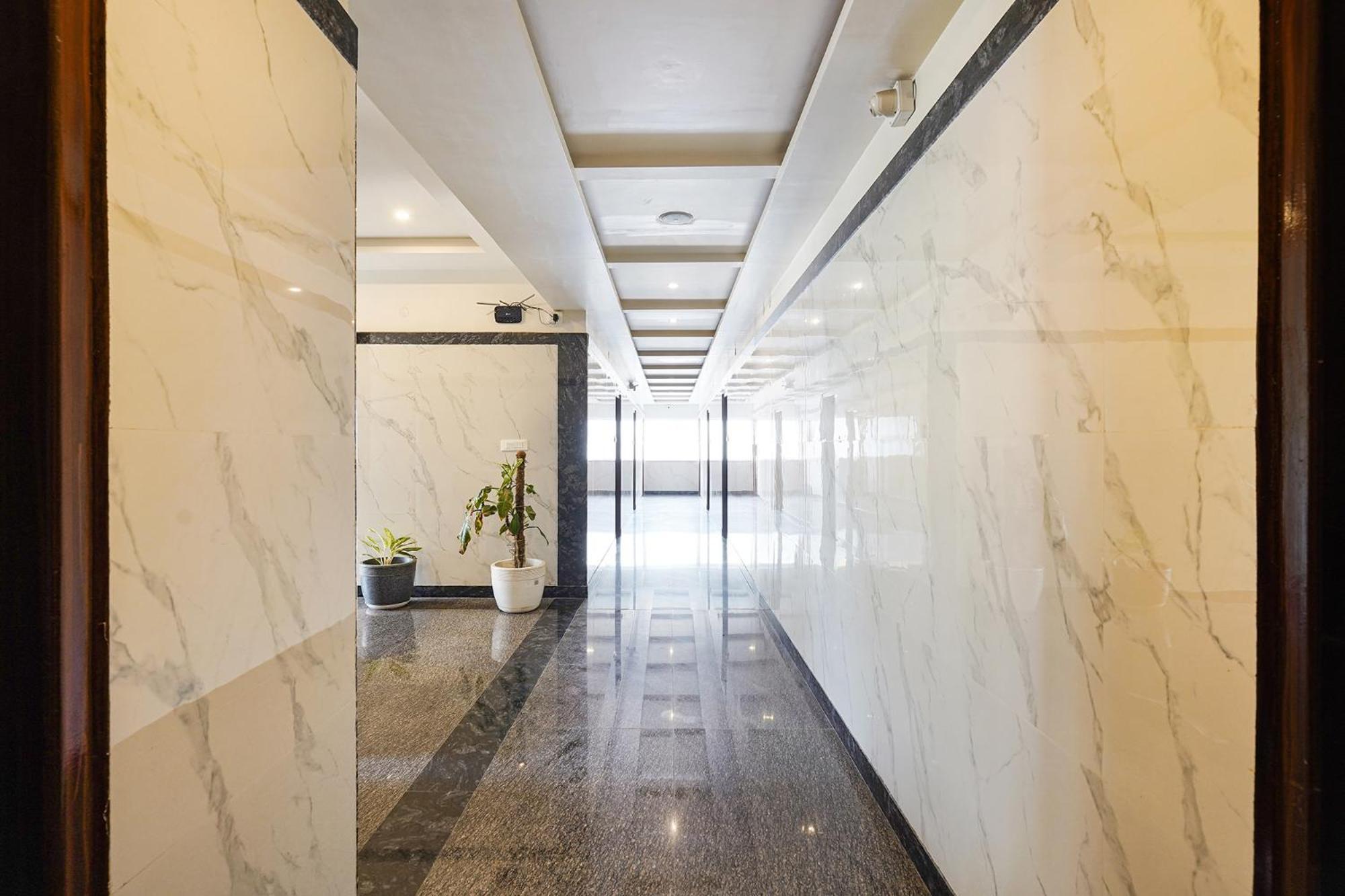 Fabhotel Prime Mayuri Residency Bangalore Bagian luar foto